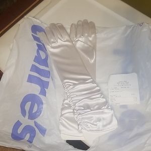 Claire white formal gloves